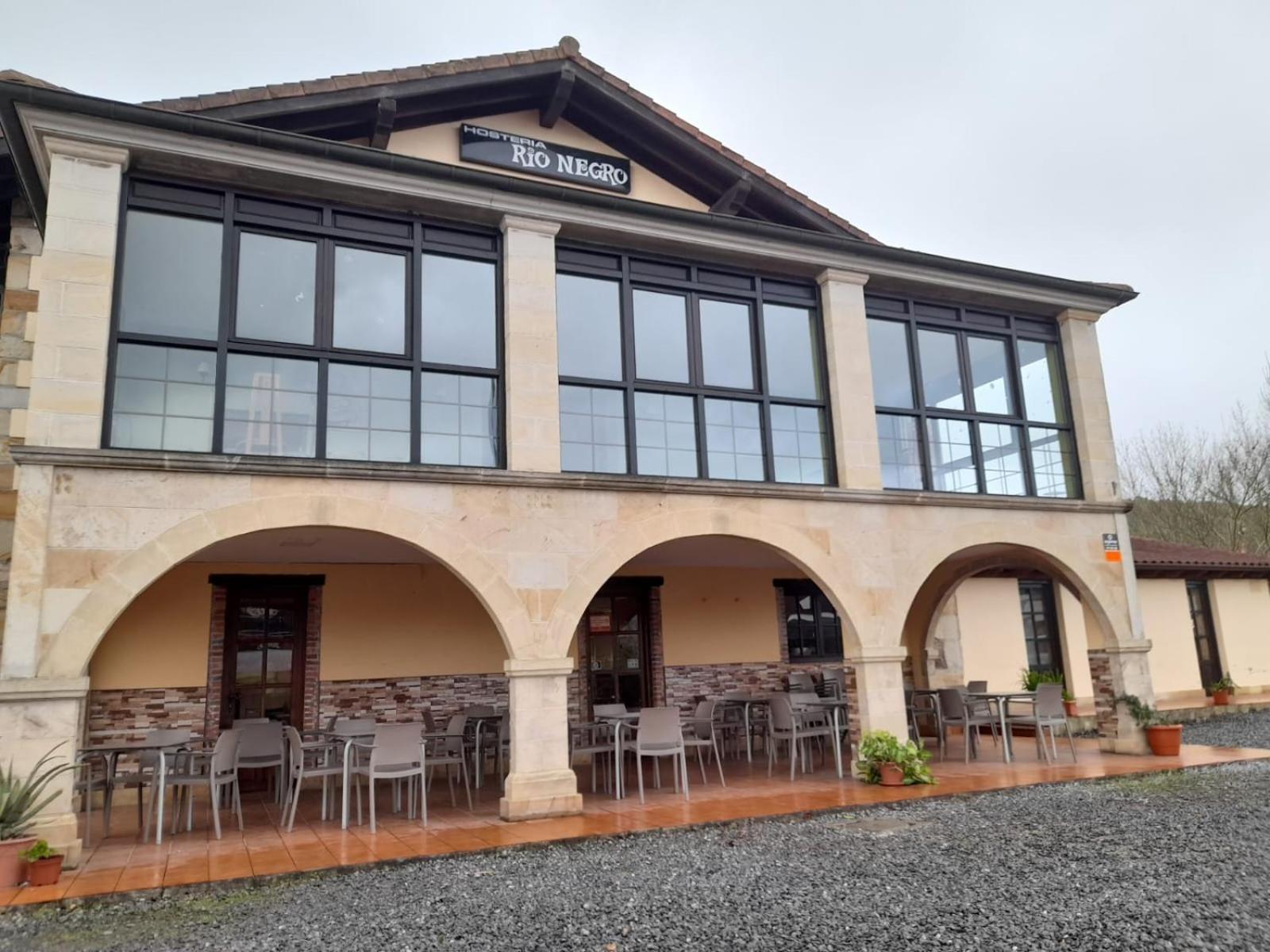Bárcena de Cicero Hosteria Rio Negro מראה חיצוני תמונה