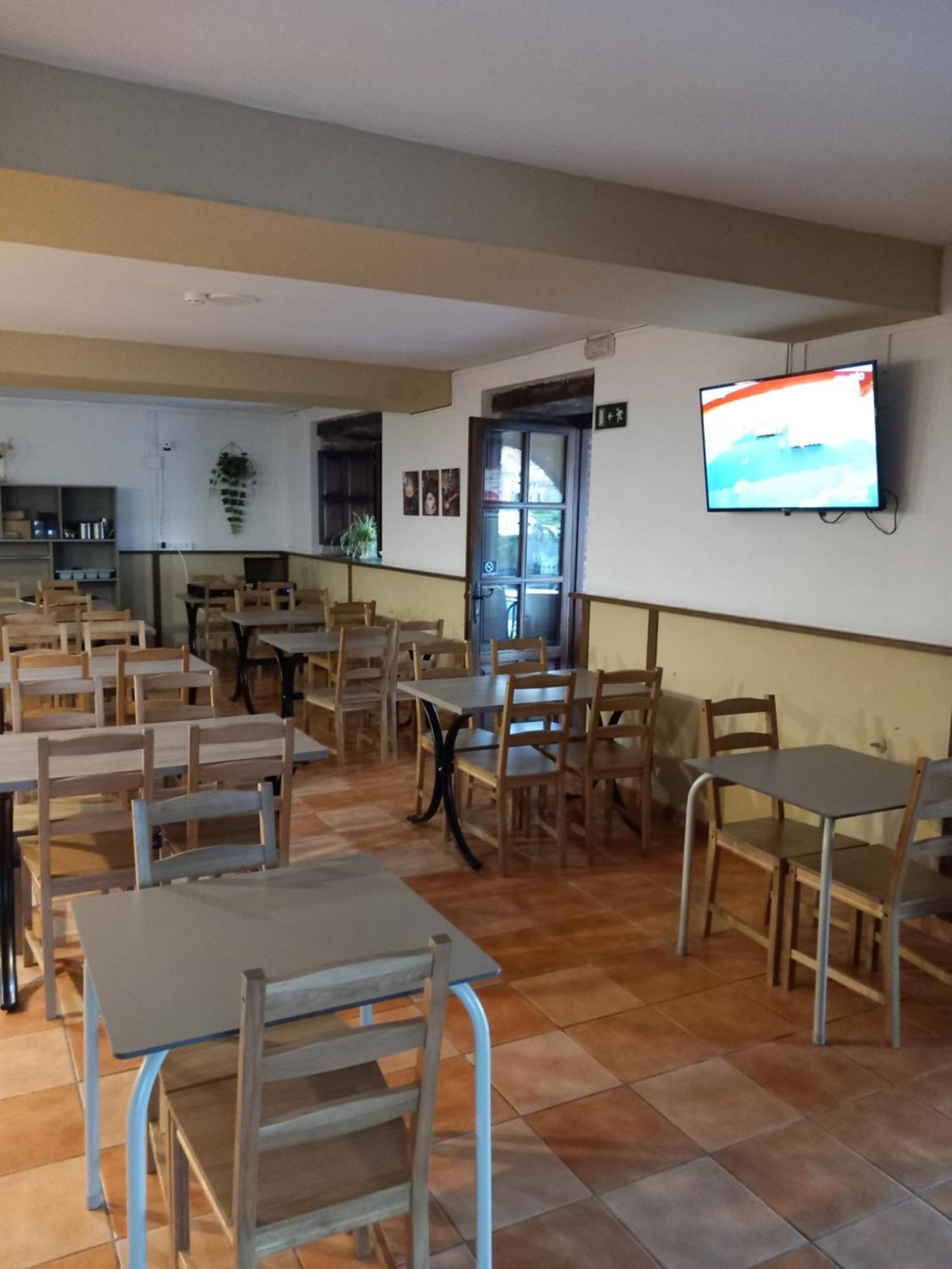 Bárcena de Cicero Hosteria Rio Negro מראה חיצוני תמונה